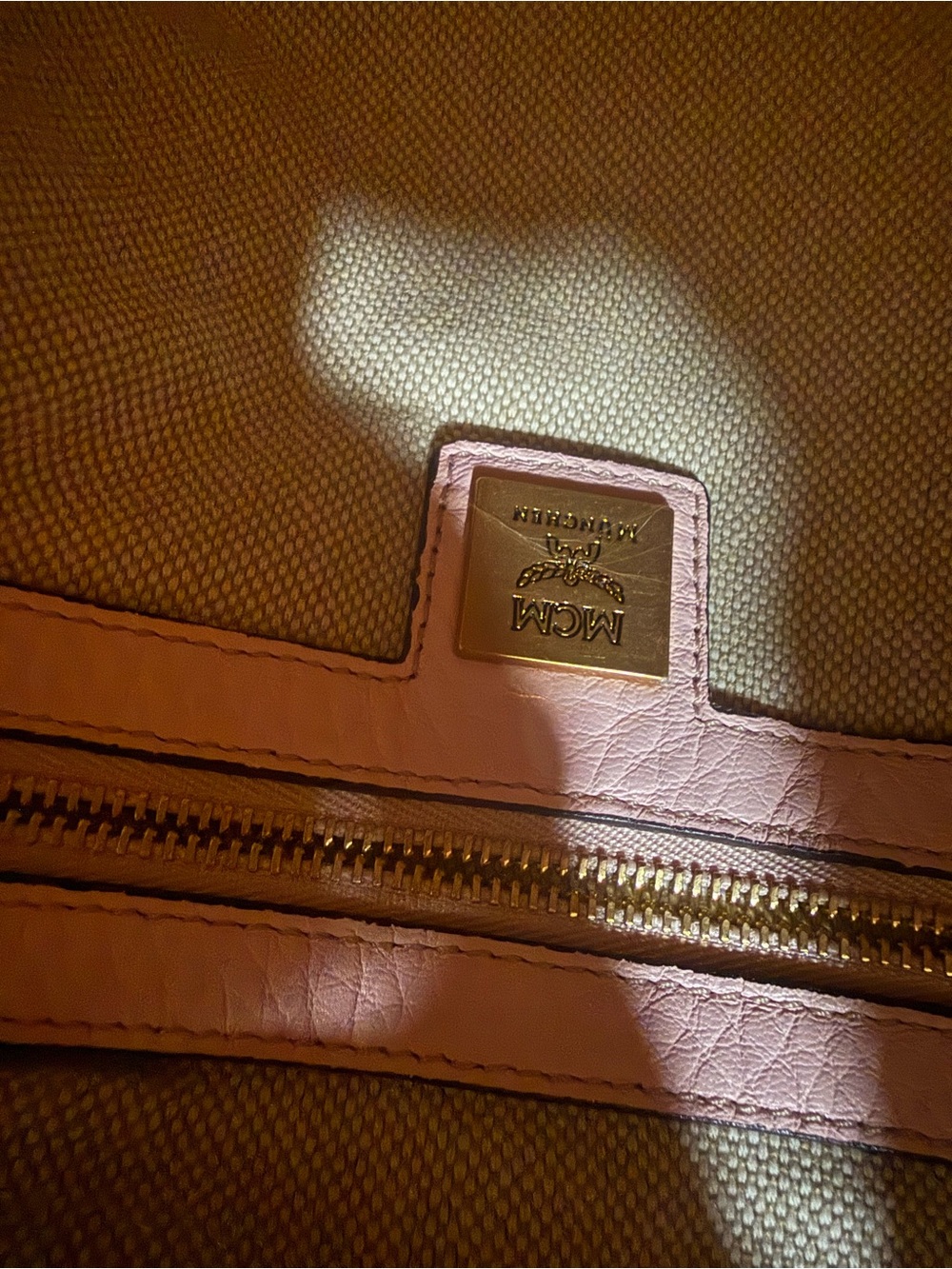 MCM Blush Pink Pebbled Leather Hobo Crossbody Bag Gold Hardware Dust Bag - Picture 14 of 16